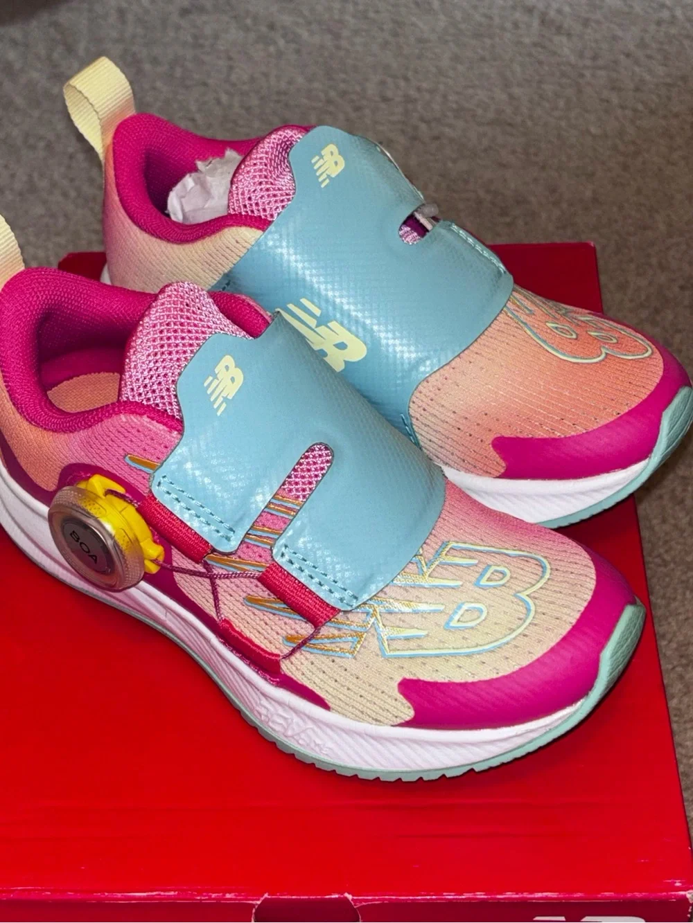 NEW New Balance FuelCore Reveal V3 BOA Pink Blue Toddler Girl’s Size US 10.5